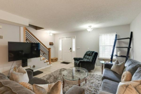 Cozy & Fun Apartment by Broadway, Room for 8!